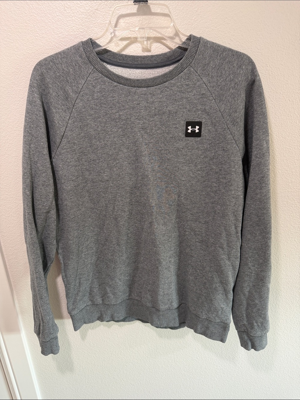 Under Armour Women's Heather Gray Crew Sweatshirt